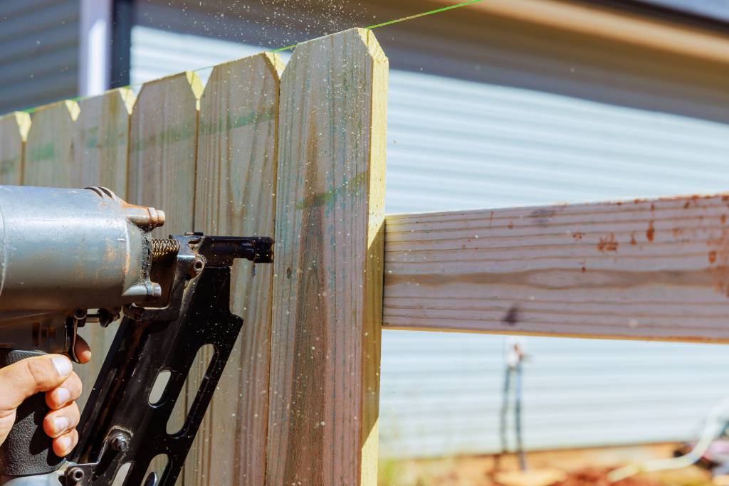 Fence Installation by Ssay Painting and Remodeling